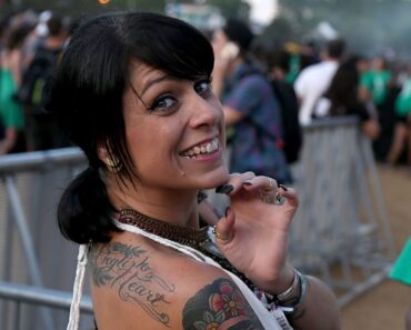 HT10. Danielle Colby’s Photos That Are lnappropriate….