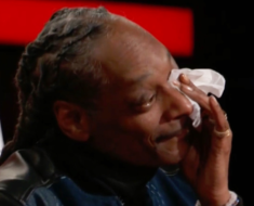 Emotional Snoop Dogg Breaks Down in Tears at 53 in Los Angeles
